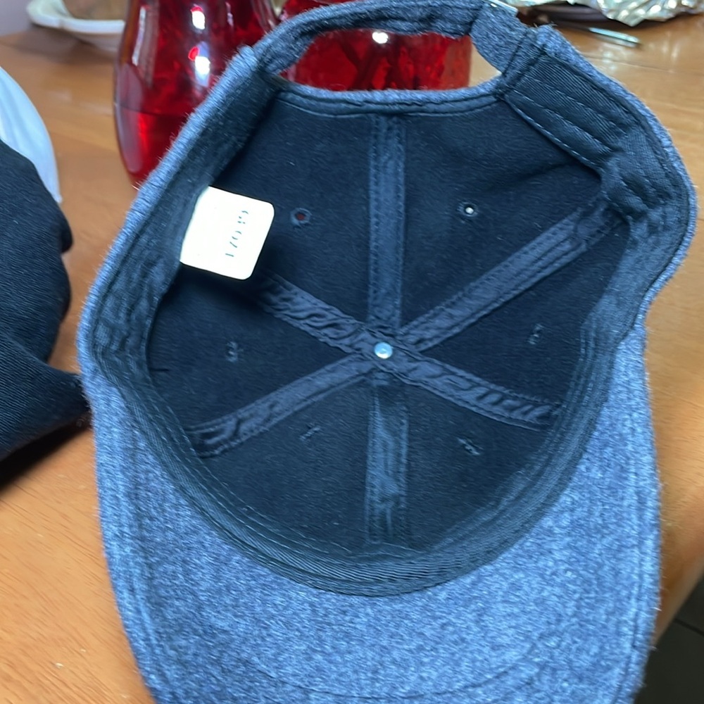 Hat - Picture 4 of 5